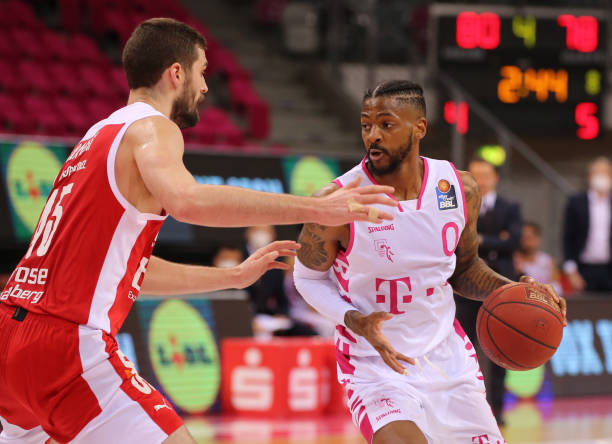 他的眼神中 他的眼神中