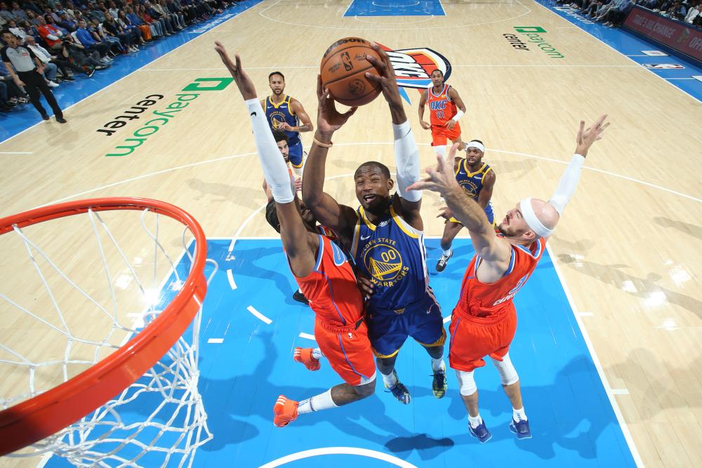 红唇背后的 红唇背后的