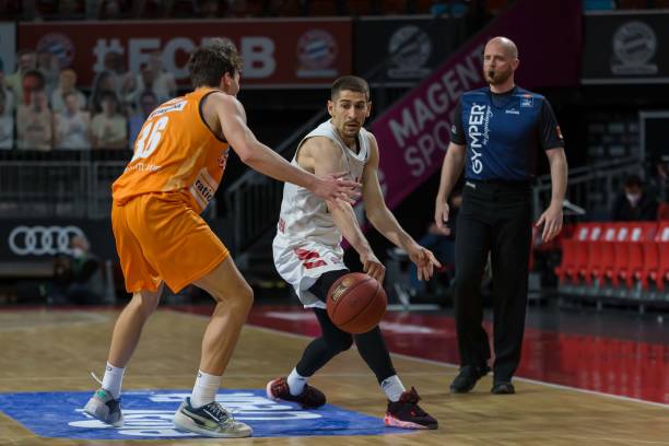 乓球联赛上 乓球联赛上