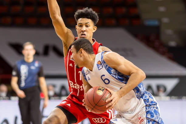 坚实基础 坚实基础